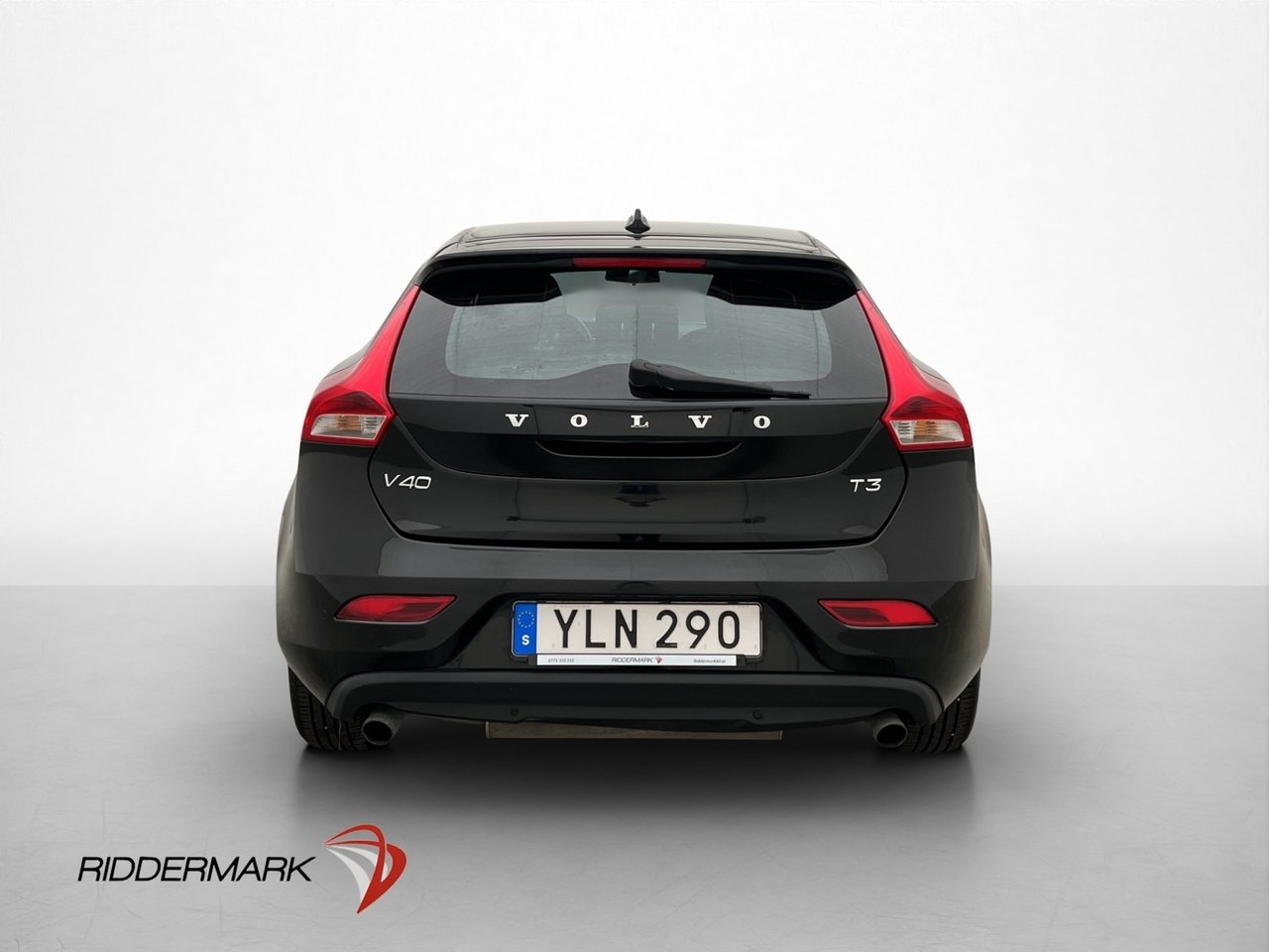 Volvo V40 2017, photo 7/28
