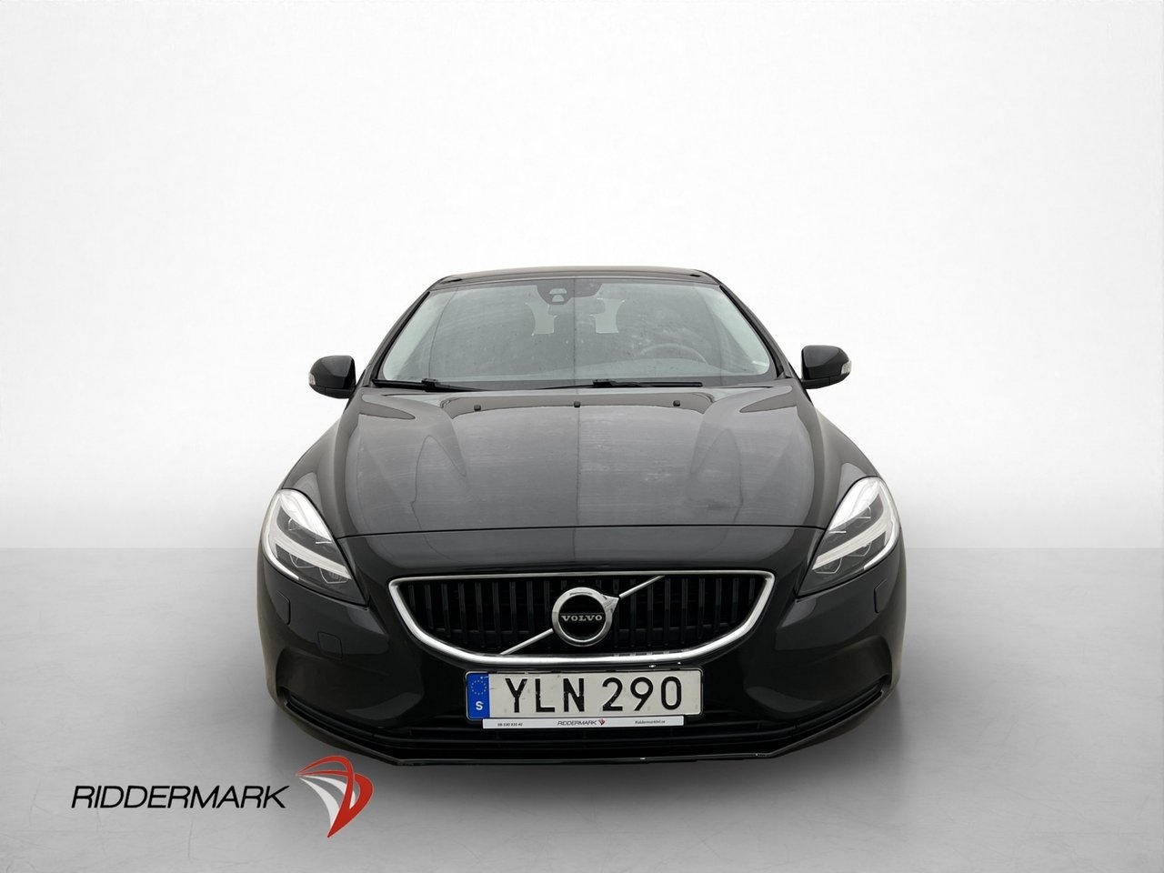 Volvo V40 2017, photo 2/28