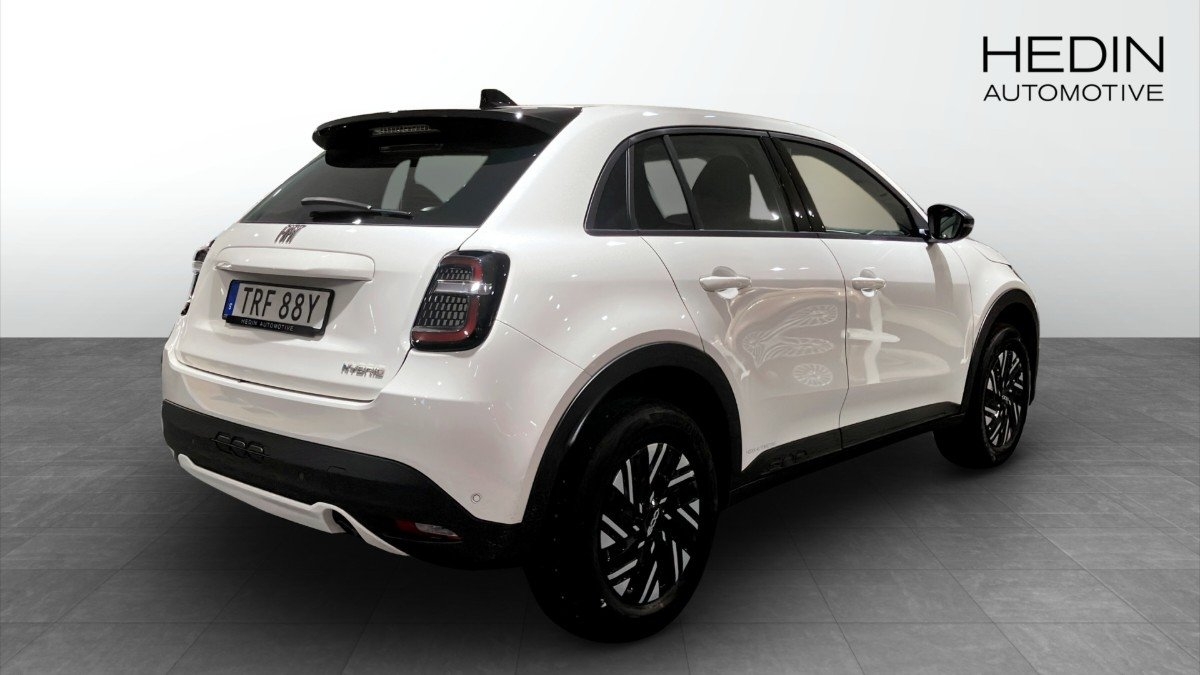 Fiat 600 HEV POP 1.2 100 HK DCT6 FWD 2023, bild 2/10