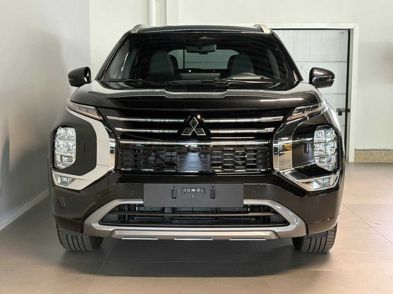 Mitsubishi Outlander Instyle PHEV 4WD 2026, bild 3/10