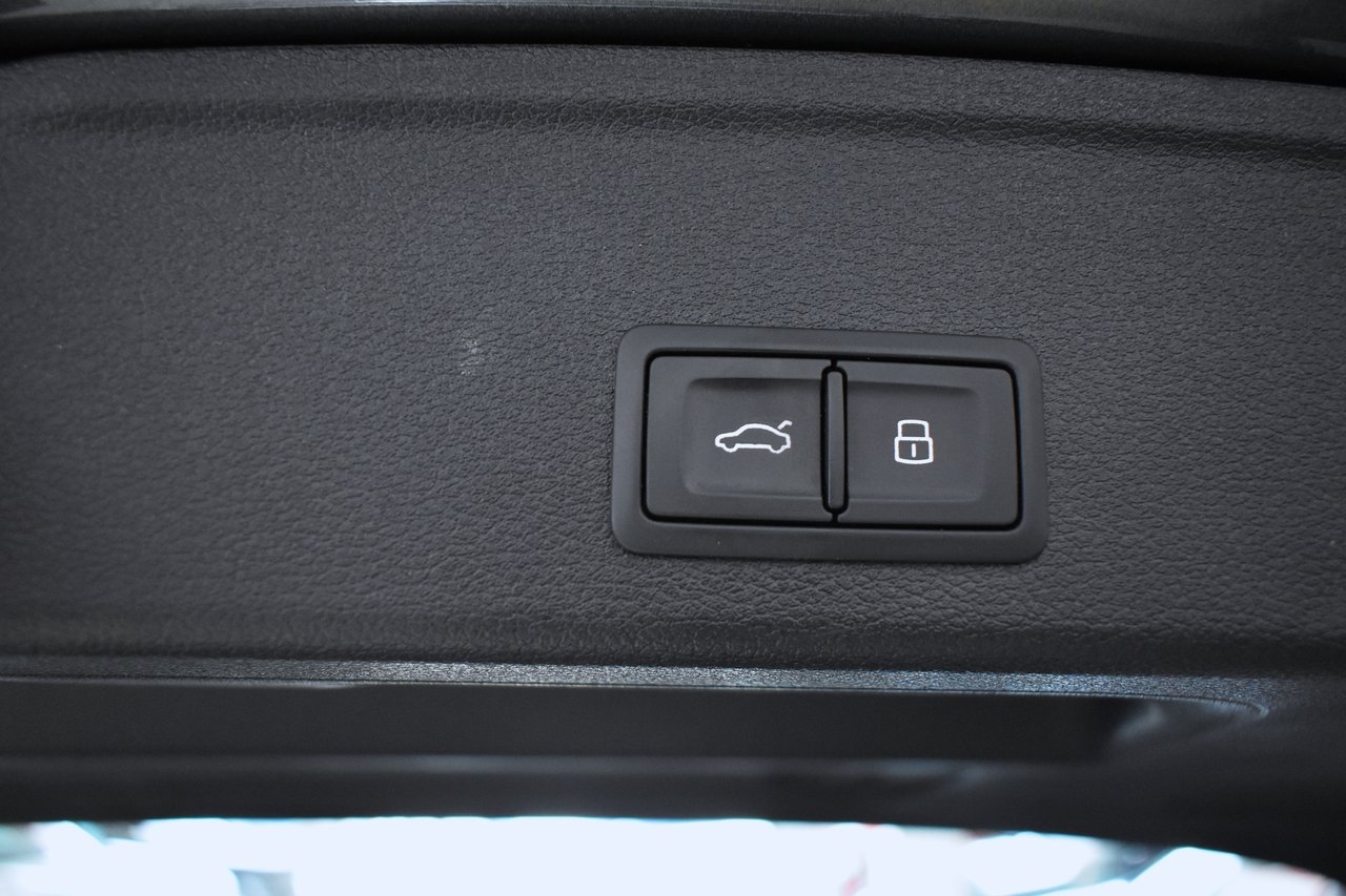 Audi A4 2023, kuva 7/23