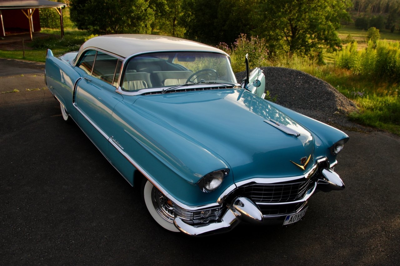 Cadillac Series 62