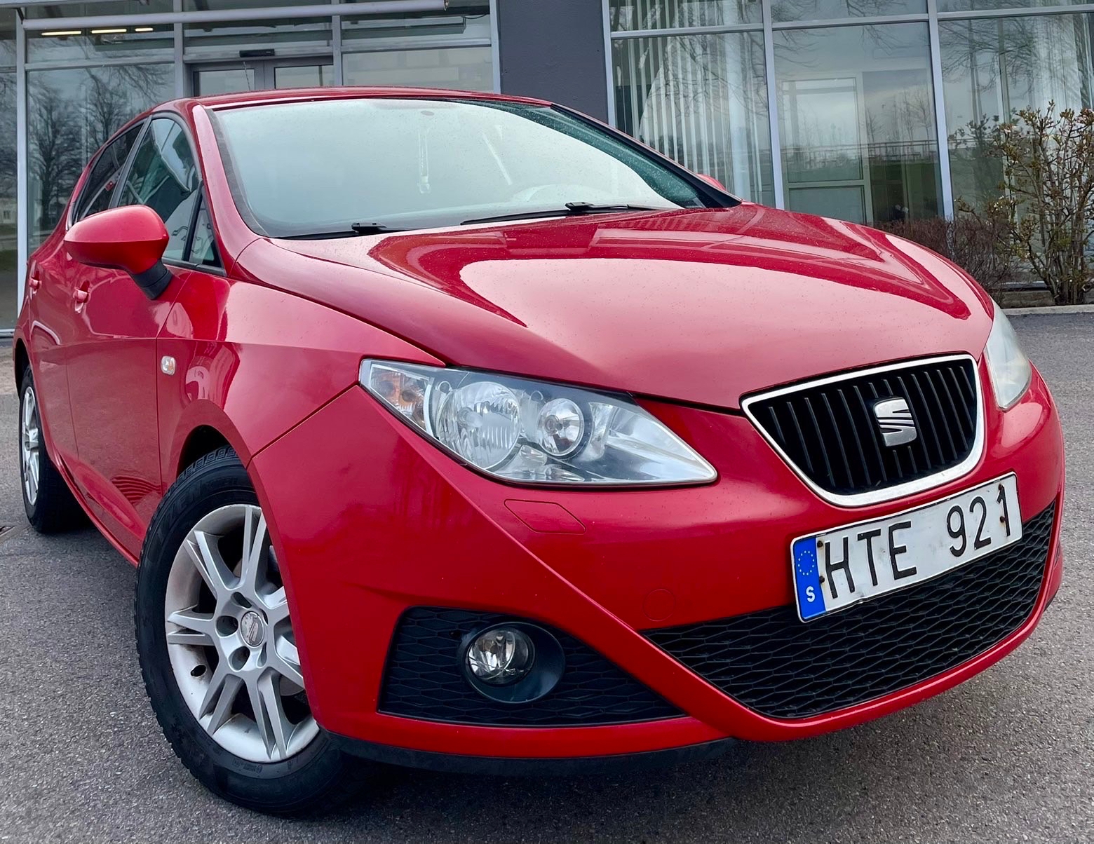 Seat Ibiza 5-dörrar 1.4 16v Manuell 2009, bild 3/6