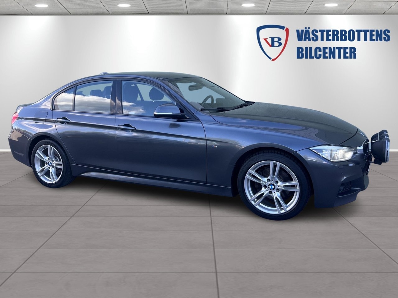 BMW 320 2018, bild 2/10