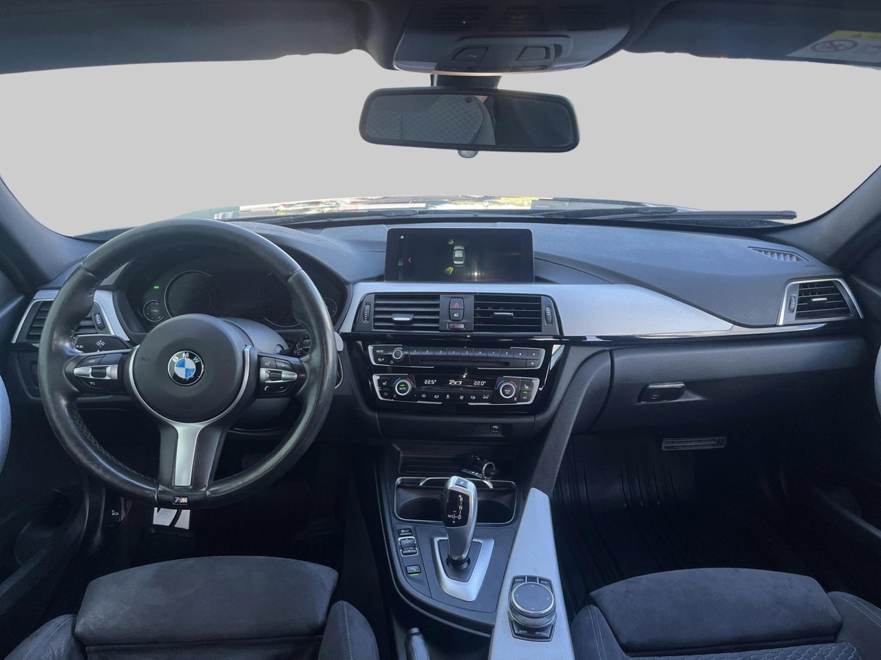 BMW 320 2018, bild 6/10