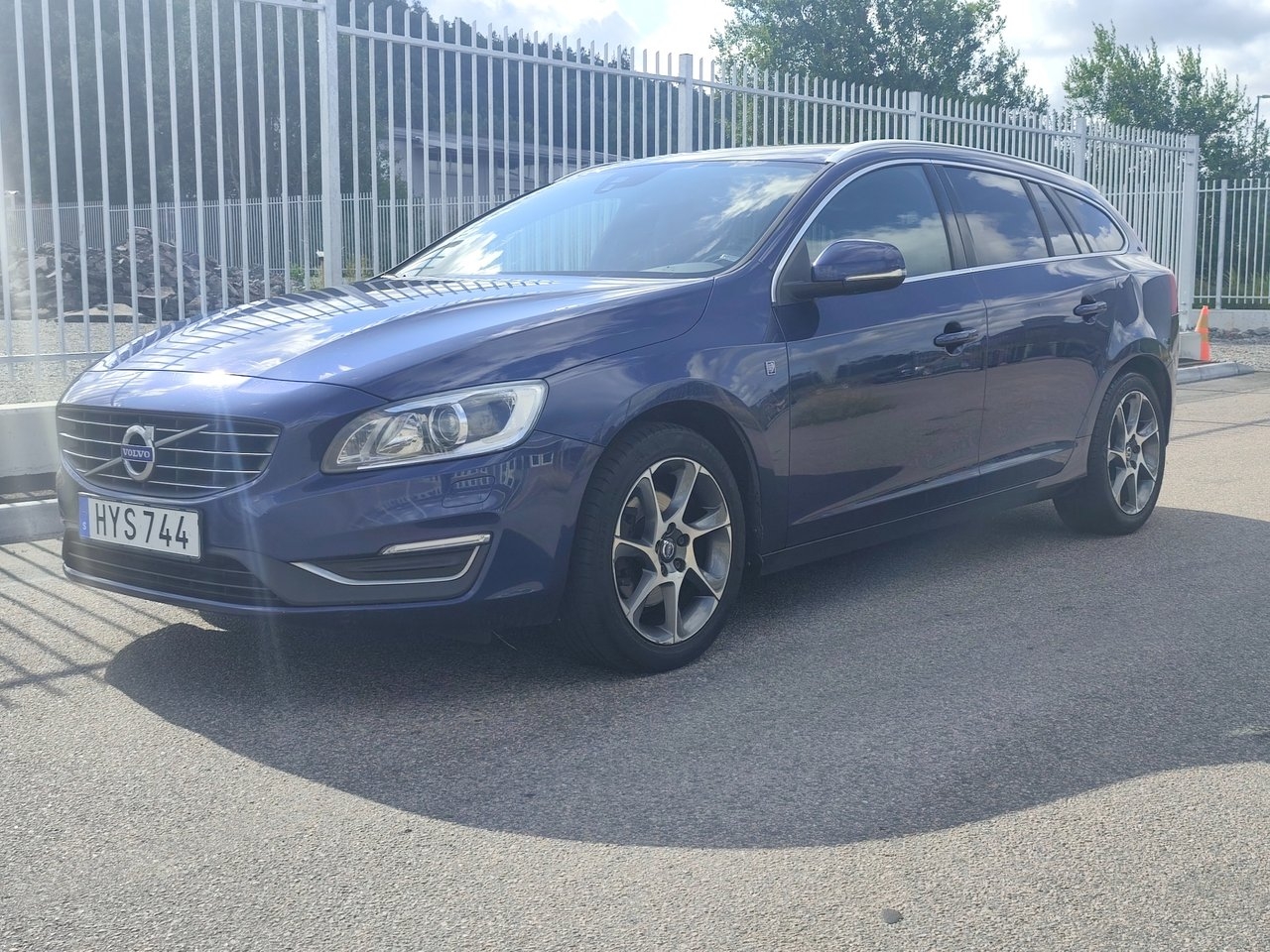 Volvo V60 2016, photo 3/10