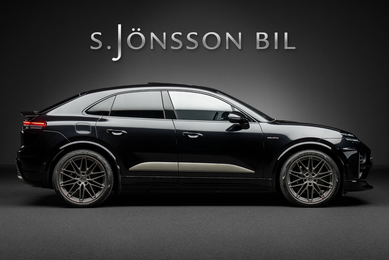 Porsche Macan Turbo / Se utrustning 2025, bild 4/10