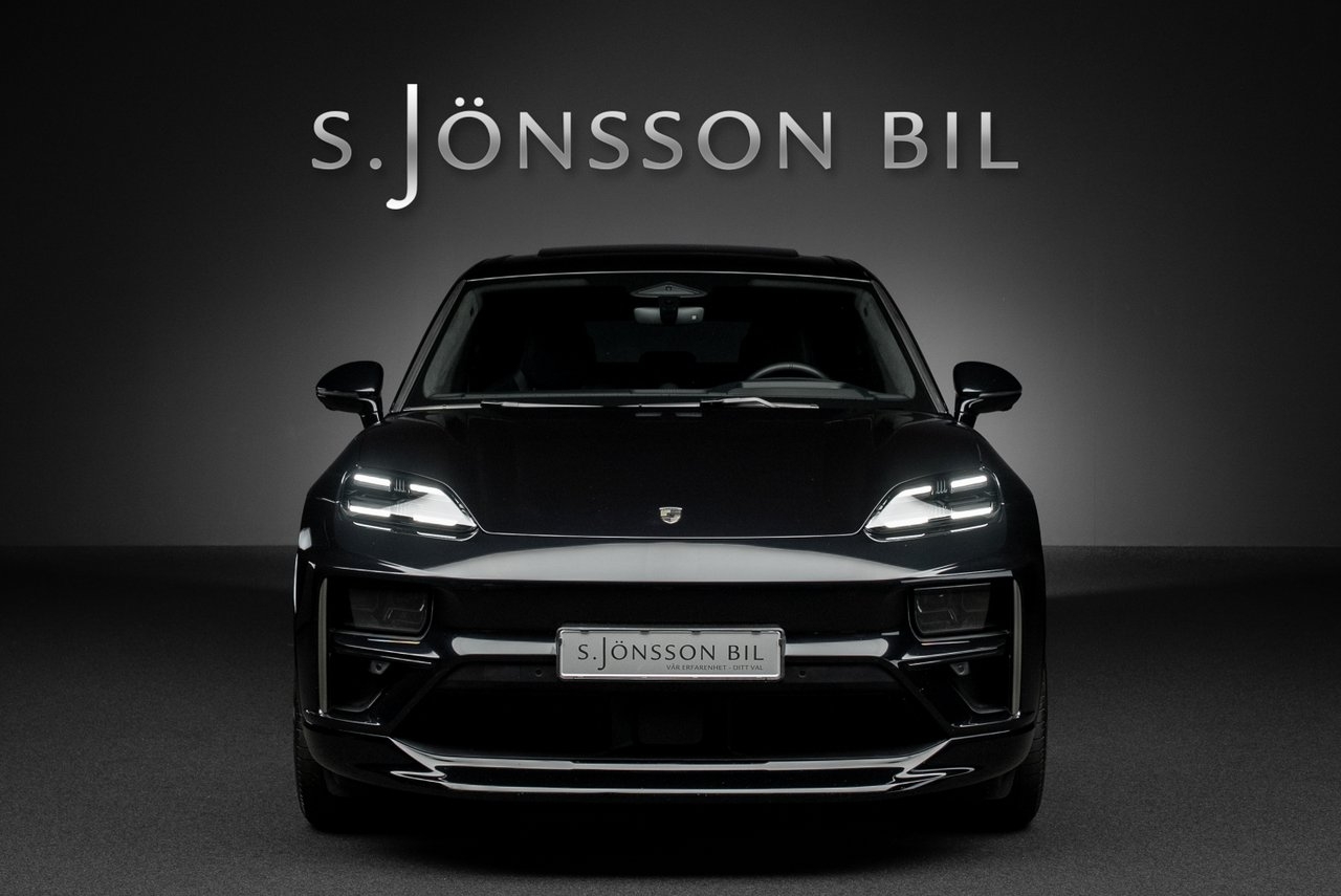 Porsche Macan Turbo / Se utrustning 2025, bild 5/10