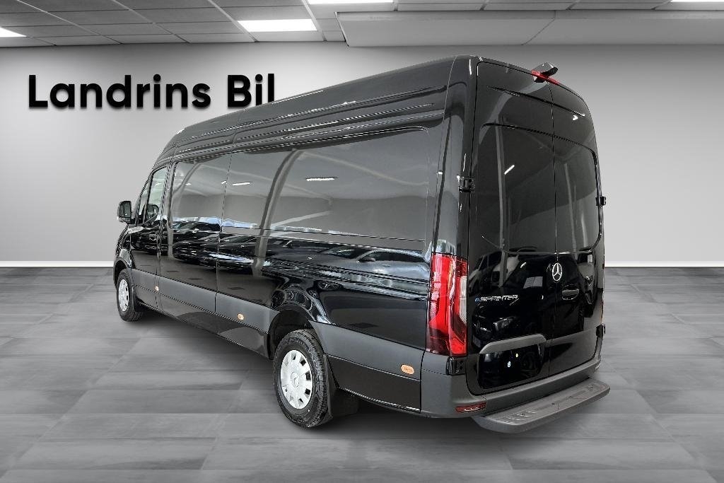 Mercedes-Benz eSprinter 2026, photo 6/14