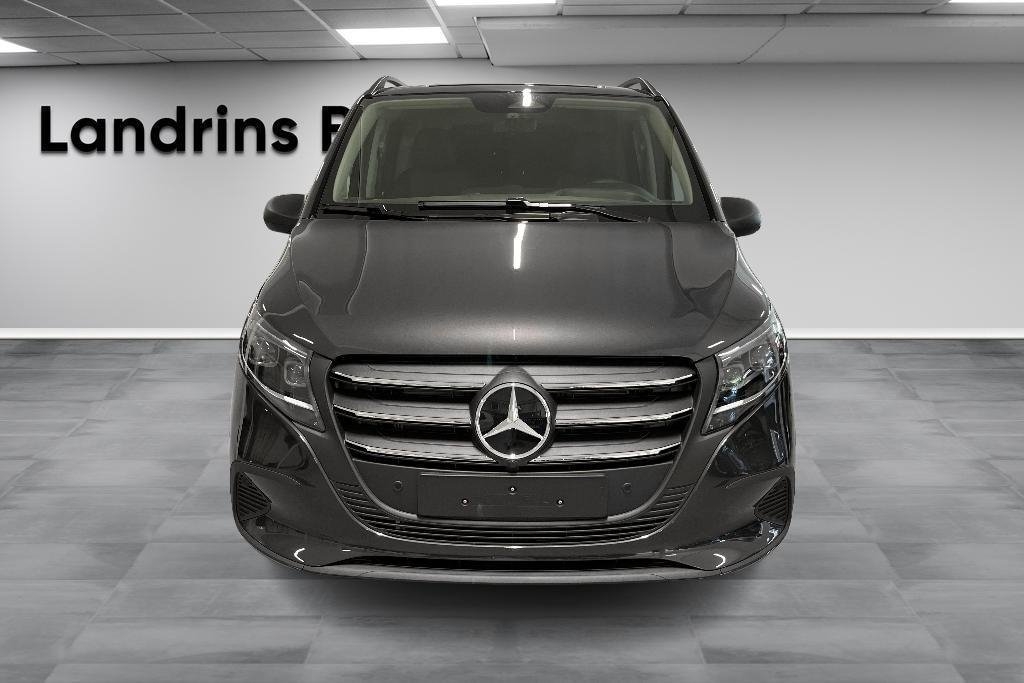 Mercedes-Benz Vito 2026, photo 2/14