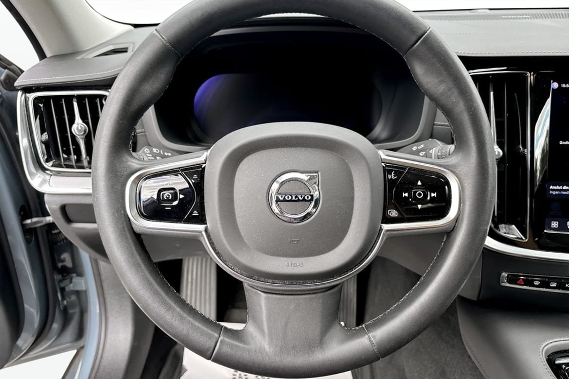Volvo S60 Recharge T8 Ultimate Dark 2023, bild 7/9