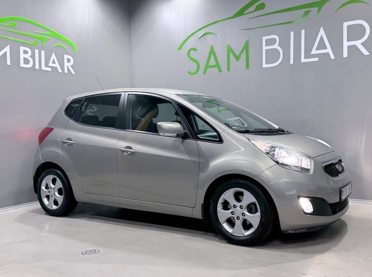 Kia Venga 1.4 CRDi ECO Comfort /Lågmil 2013, kuva 2/10