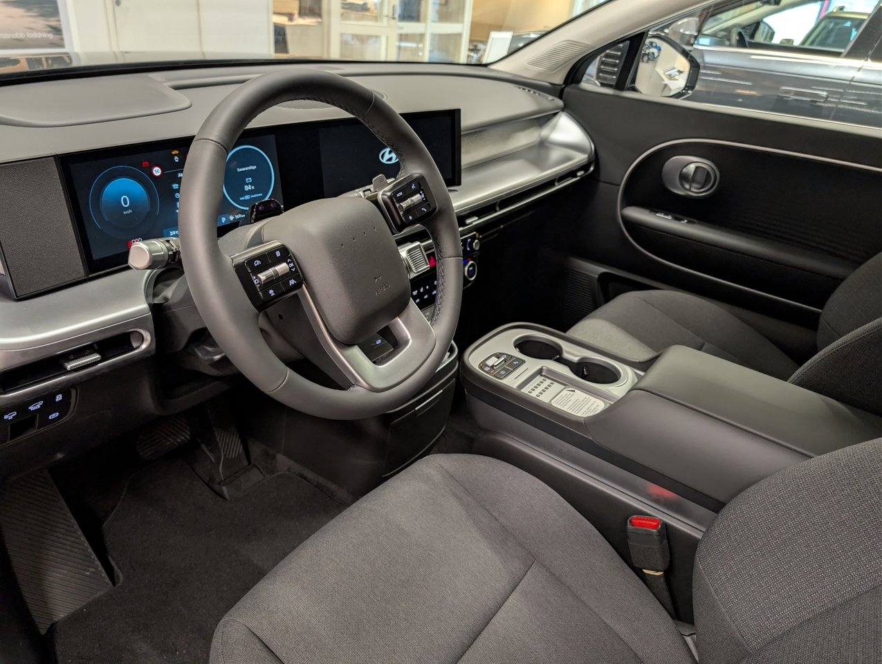 Hyundai Ioniq 9 2WD Essential 110 kWh 2026, bild 6/9