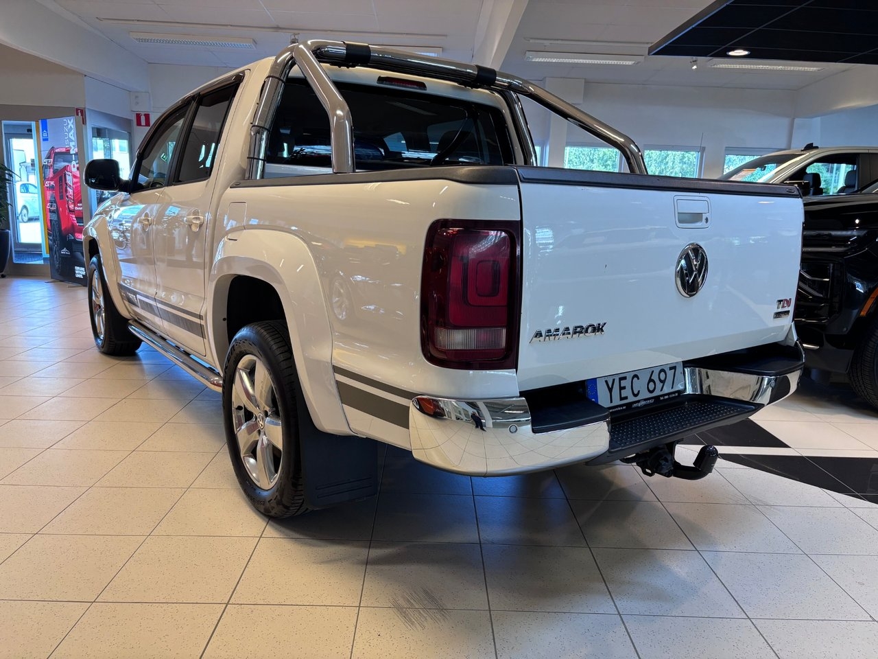 Volkswagen Amarok 2016, bild 2/10