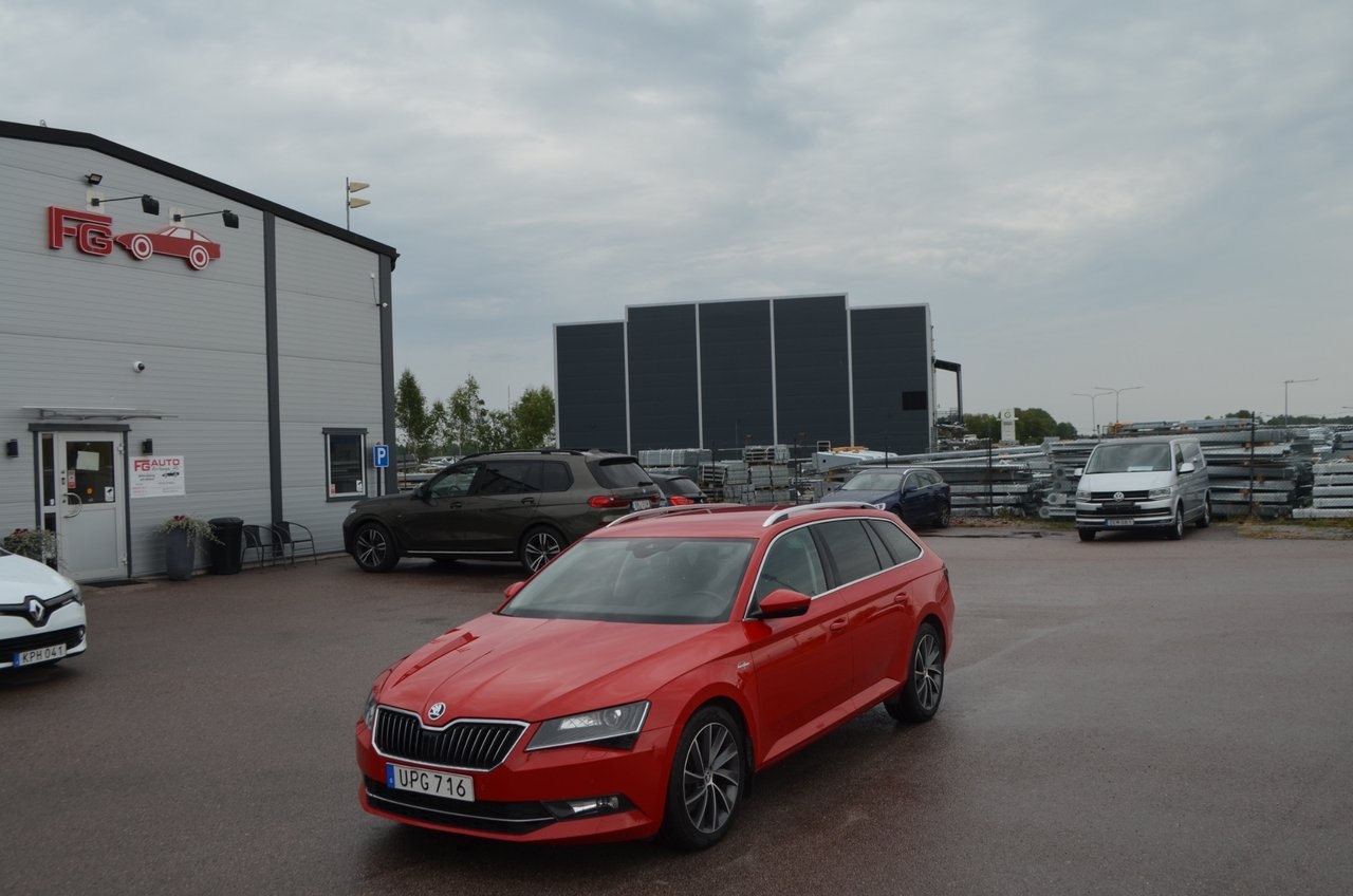 Skoda Superb 2016, bild 7/10