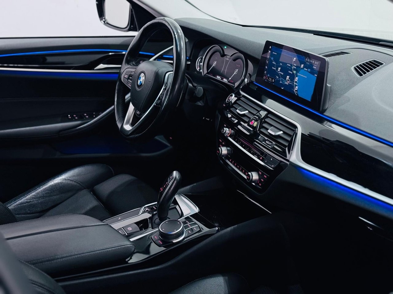 BMW 520 2019, bild 5/23