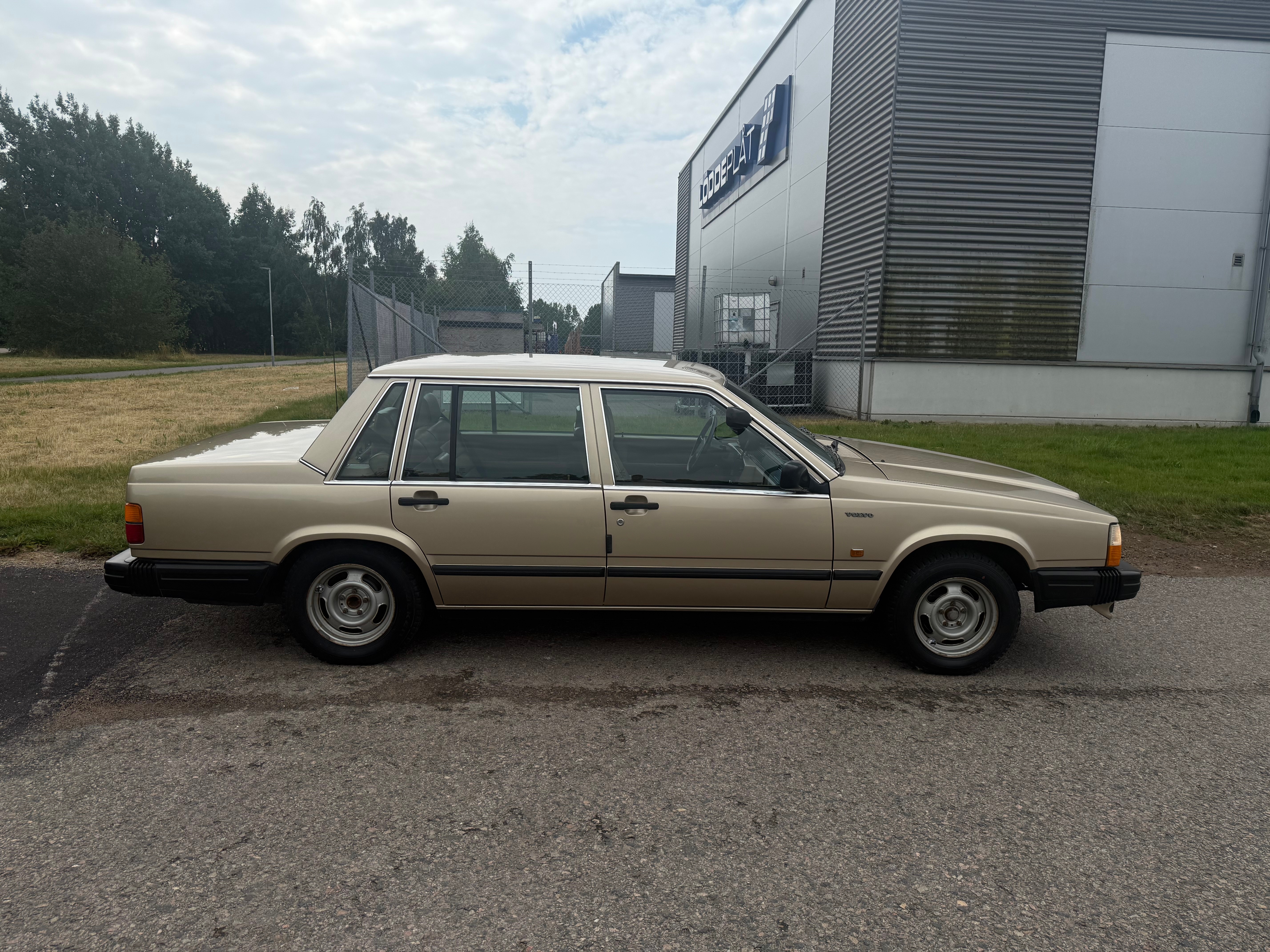Volvo 740