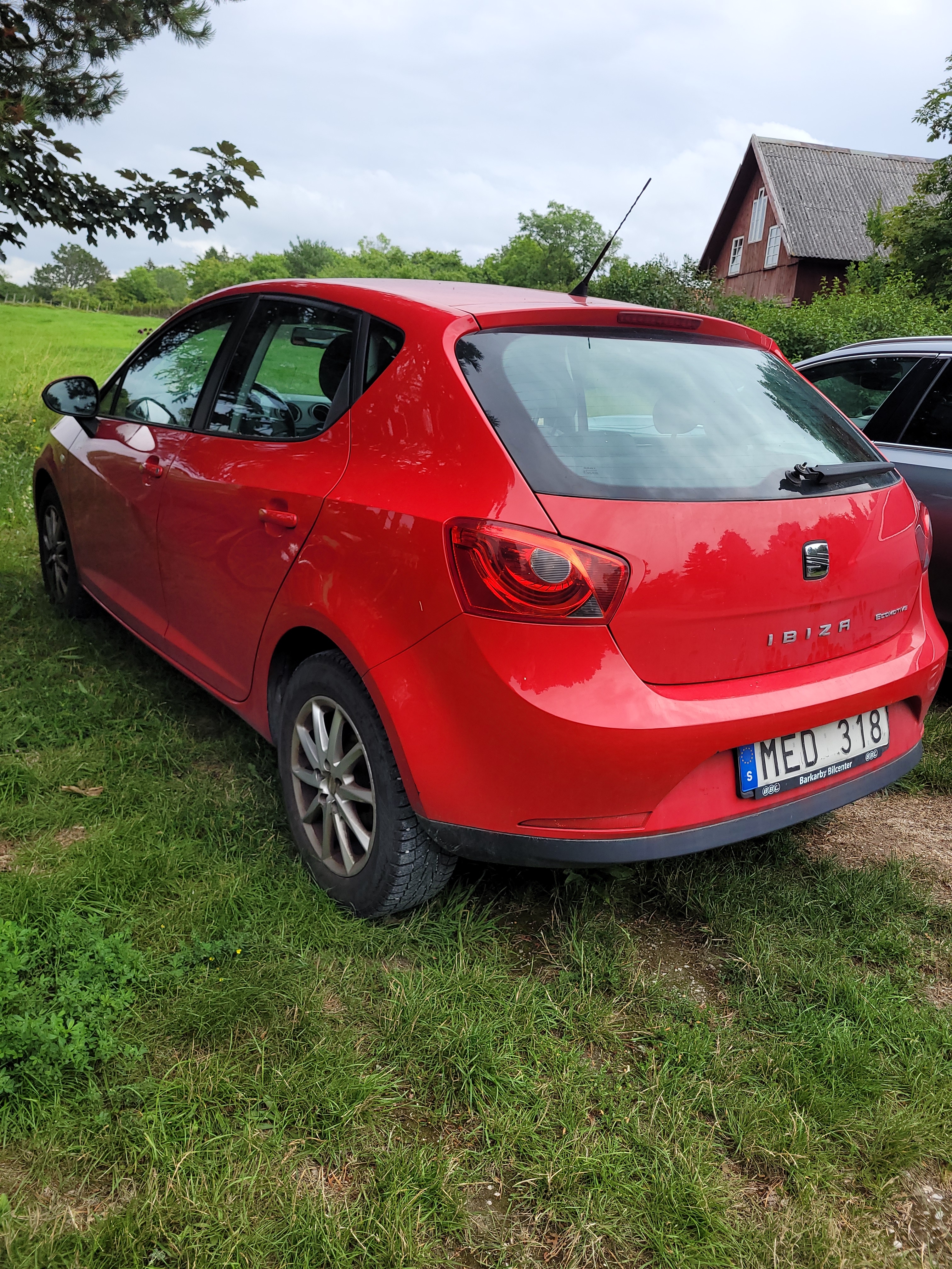 Seat Ibiza 5-dörrar 1.2 TSI Manuell 2012, bild 2/3