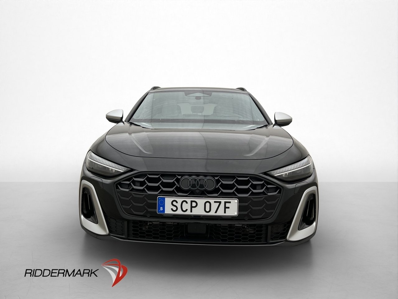 Audi A5 Avant e-hybrid Q S-Line 2025, bild 2/36