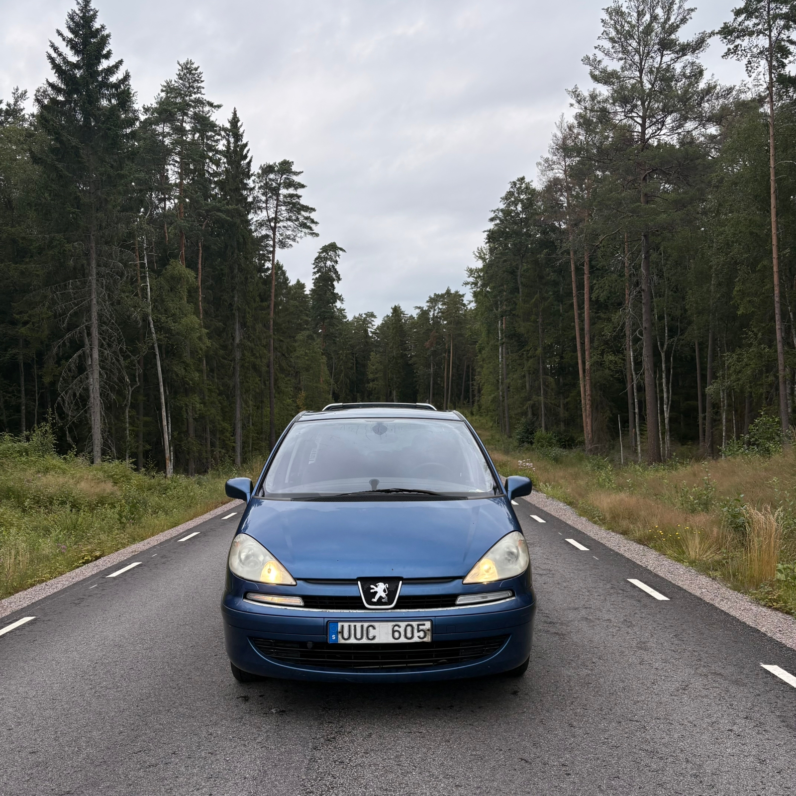 Peugeot 807 2.2 Manuell 2004, bild 2/7