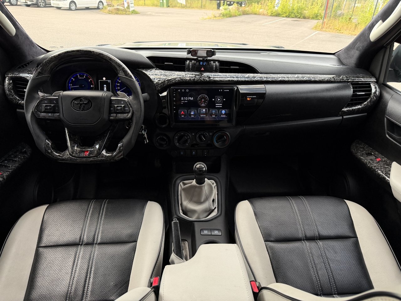 Toyota HiLux 2020, bild 2/25