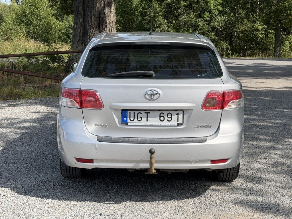 Toyota Avensis 2011, bild 6/10