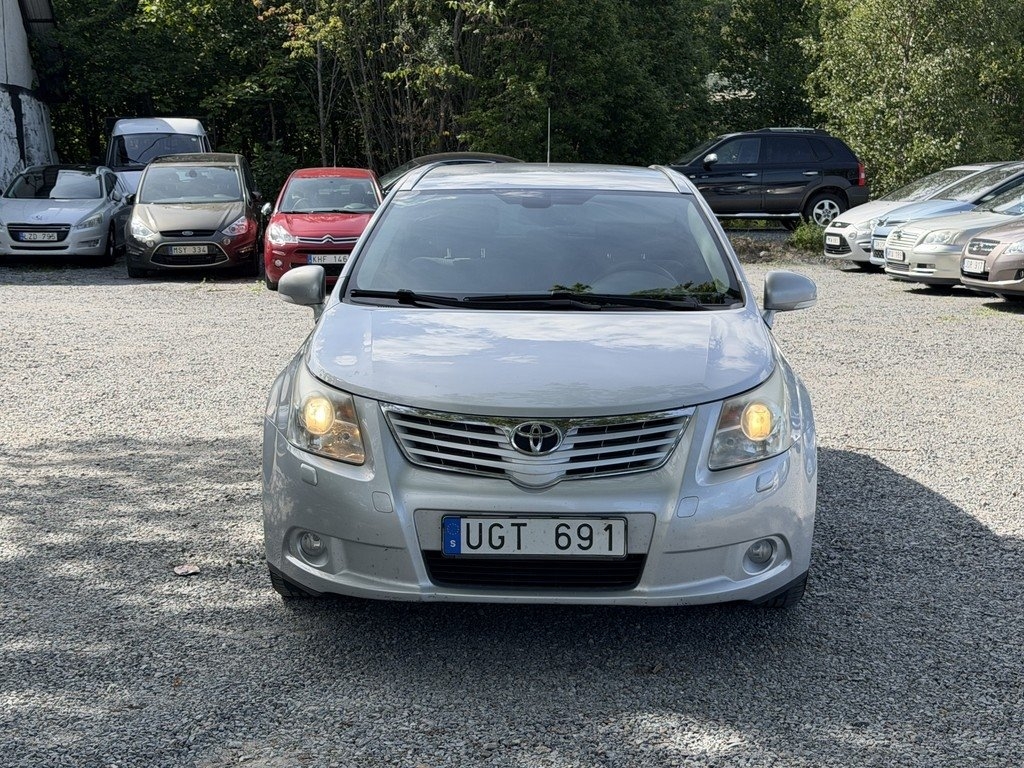Toyota Avensis 2011, bild 5/10
