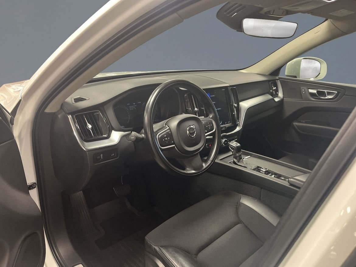 Volvo XC60 2018, kuva 5/10