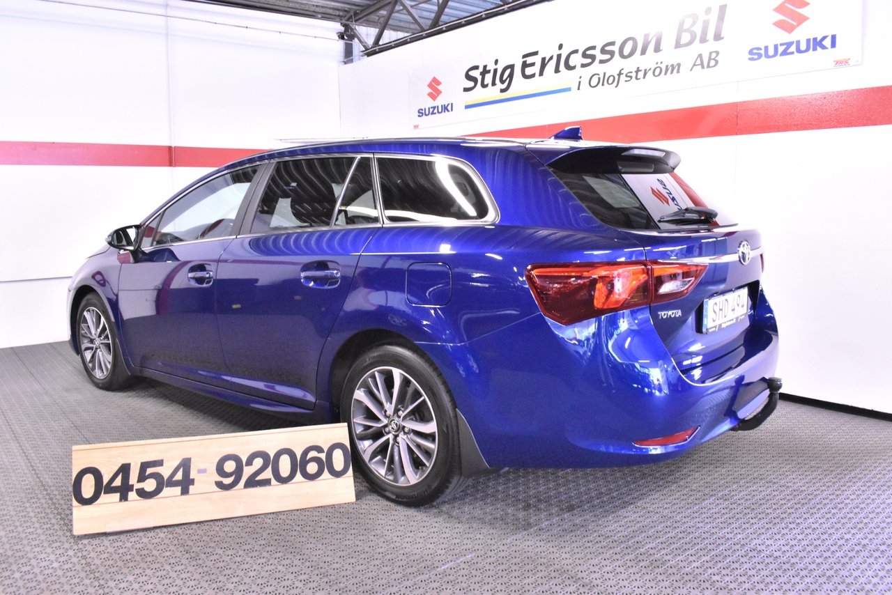 Toyota Avensis 2016, bild 5/10