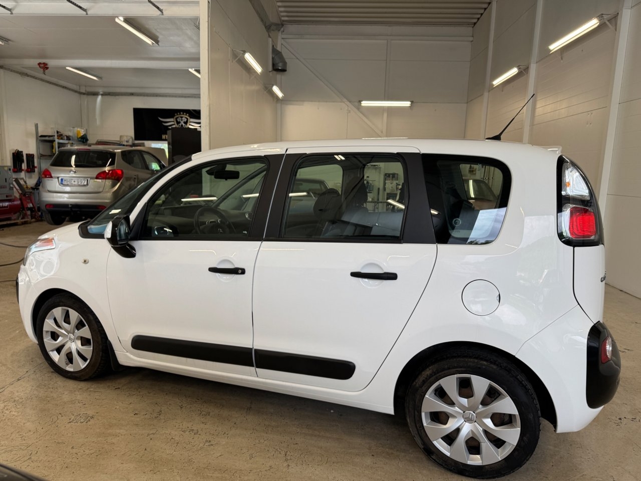 Citroen C3 Picasso 1.4 VTi Euro 5 2010, bild 4/16