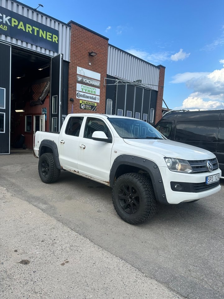 Volkswagen Amarok 2012, bild 2/6
