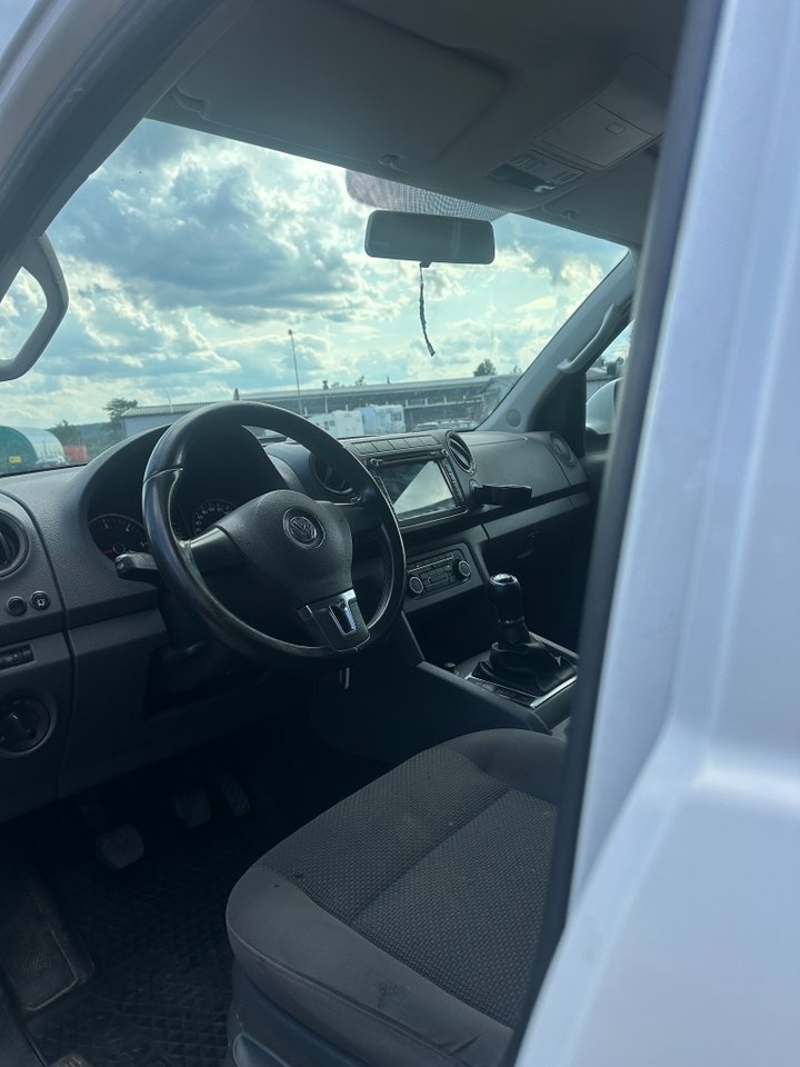 Volkswagen Amarok 2012, bild 4/6
