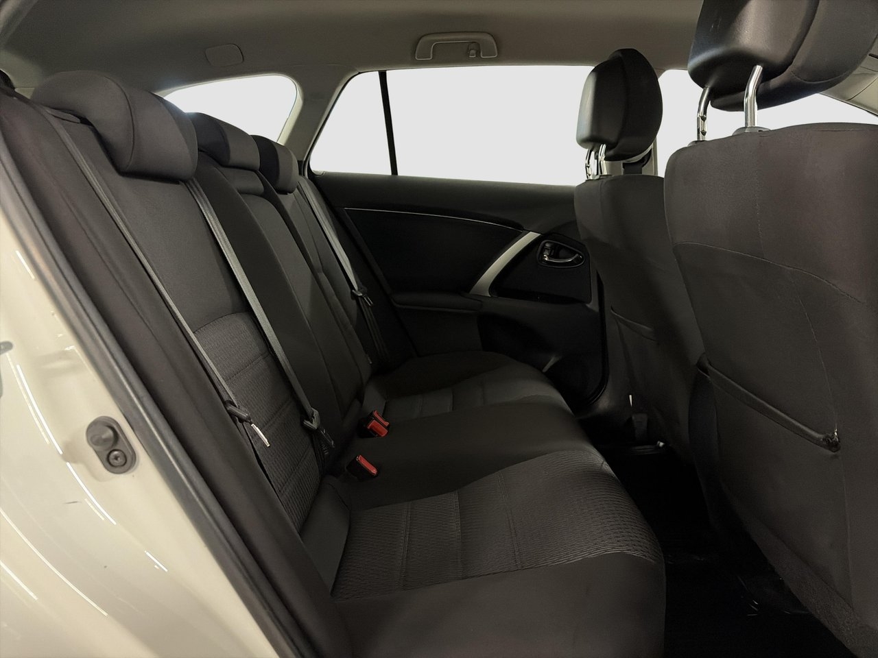 Toyota Avensis 2013, bild 6/14