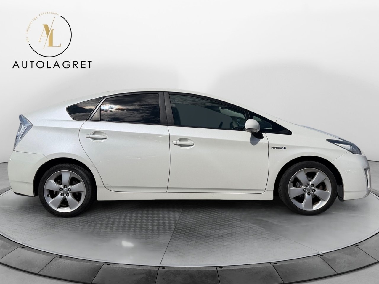 Toyota Prius 2011, kuva 7/12