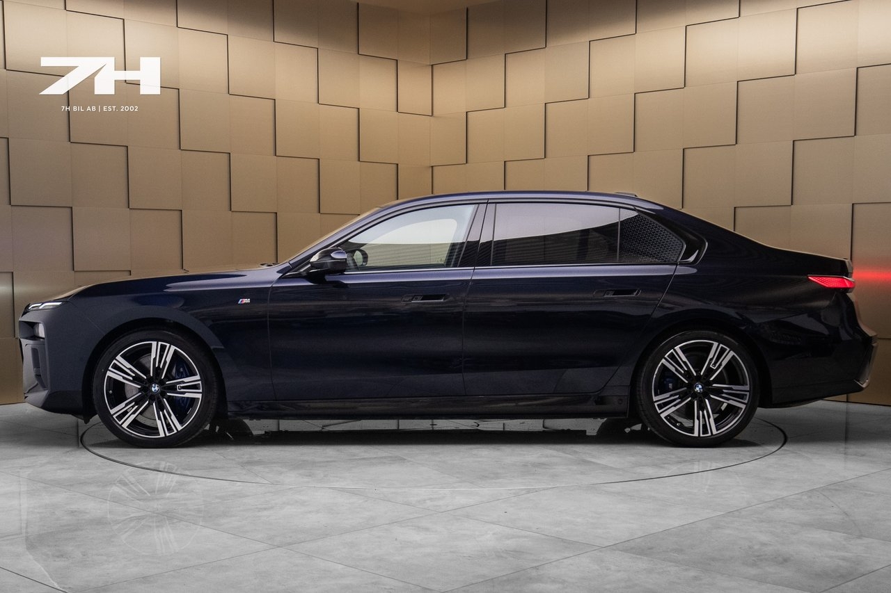BMW i7 2024, bild 2/27