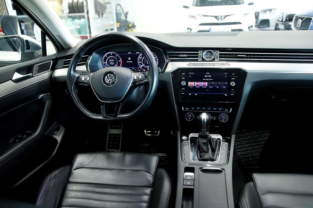 Volkswagen Passat 2018, bild 7/18