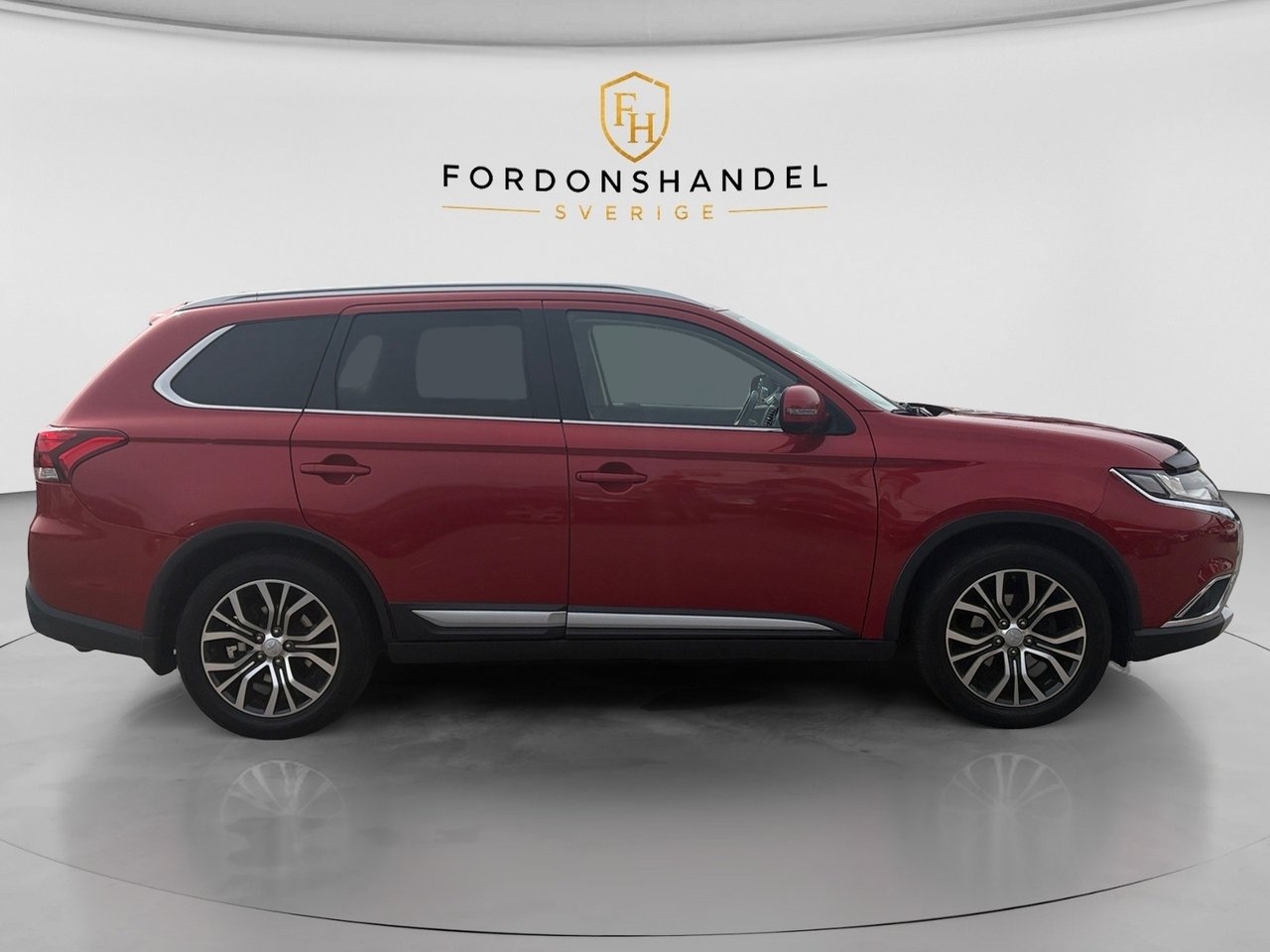 Mitsubishi Outlander 2016, bild 4/10