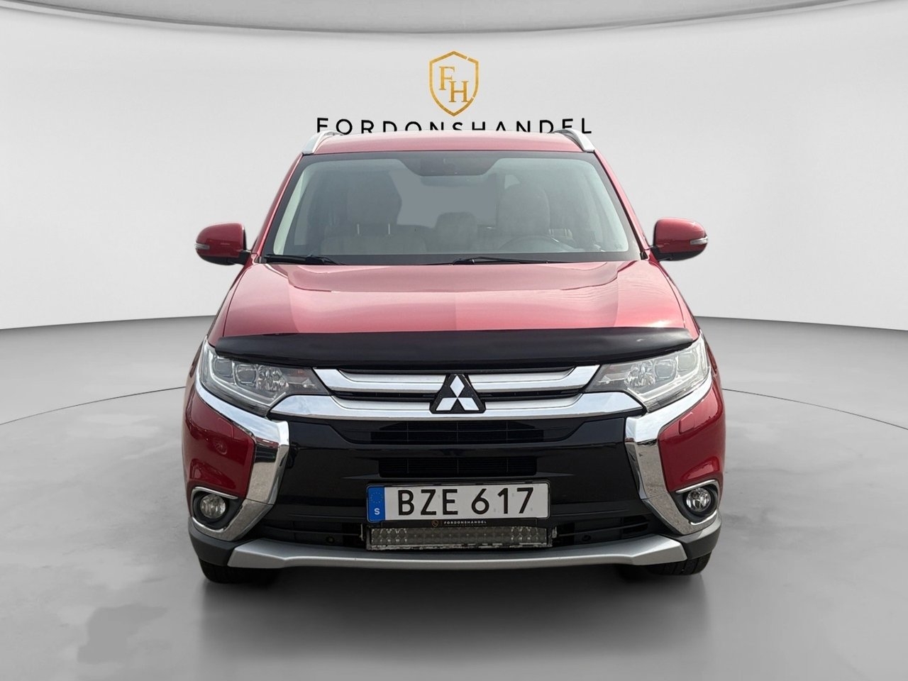 Mitsubishi Outlander 2016, bild 2/10