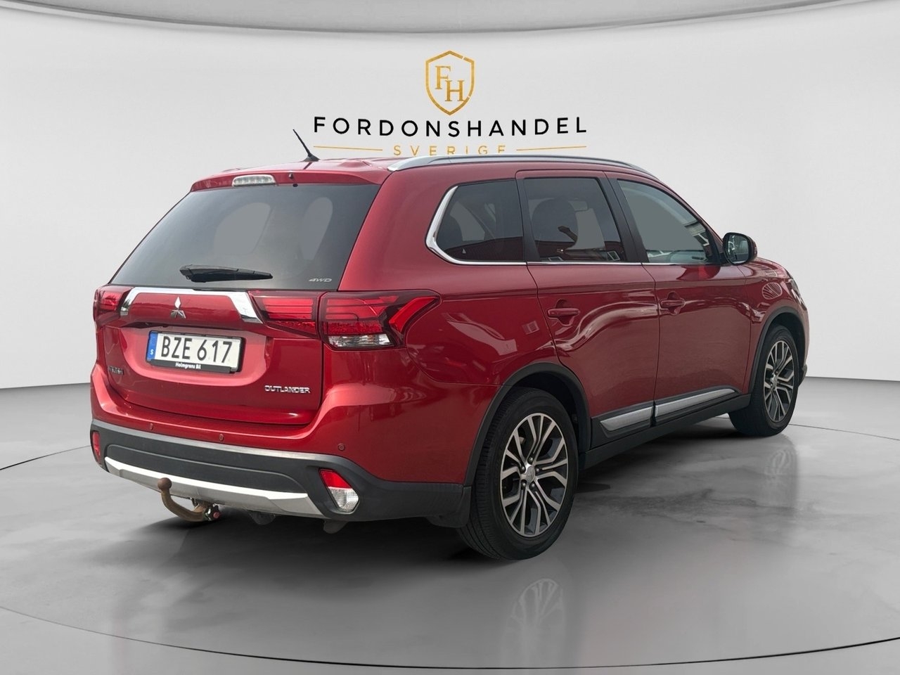 Mitsubishi Outlander 2016, bild 5/10