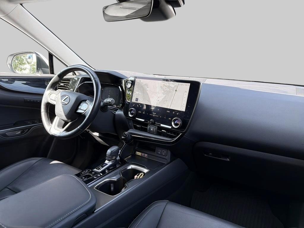 Lexus NX 2025, photo 6/10