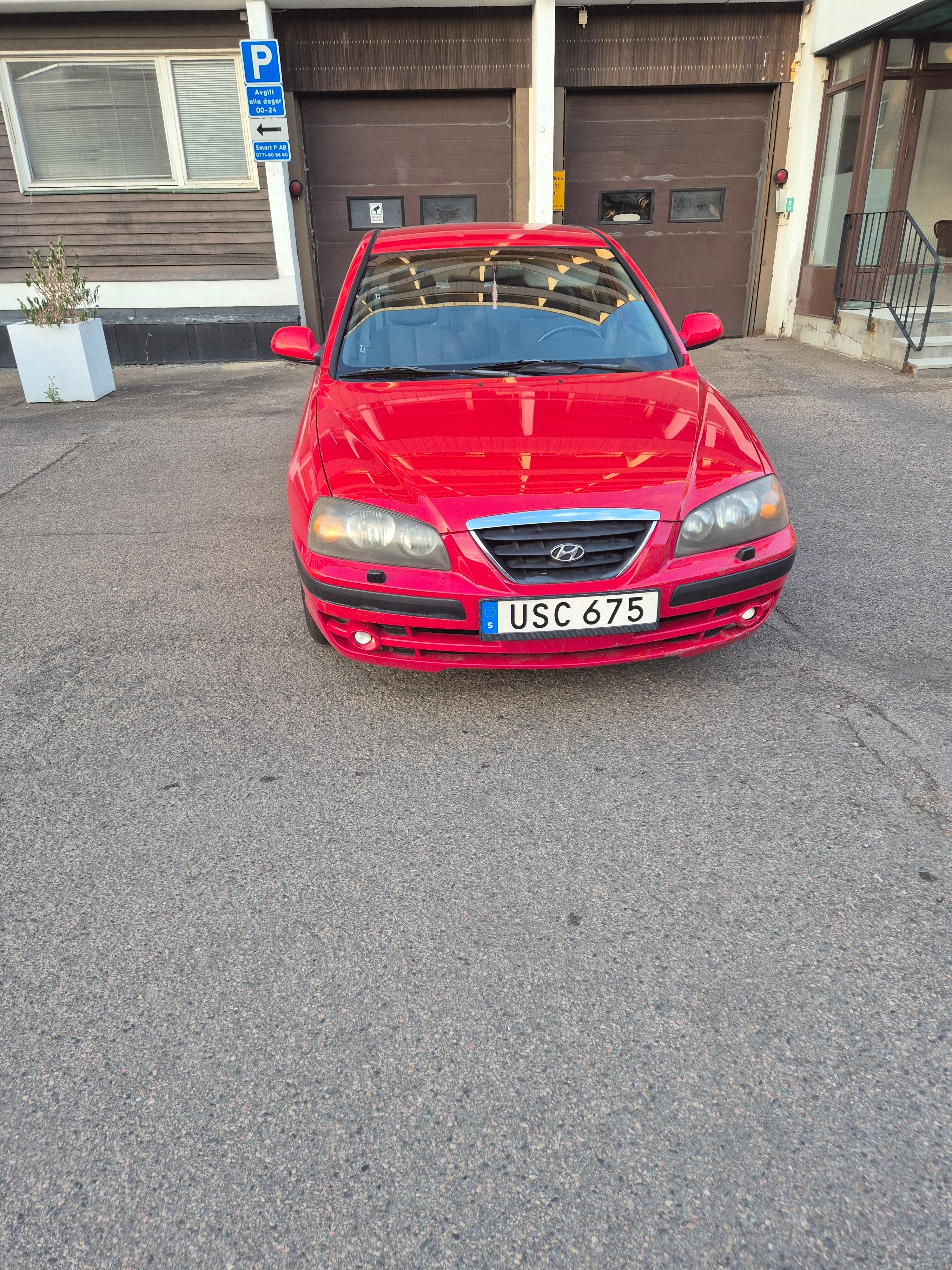 Hyundai Elantra Sedan 2.0 Automatisk 2004, bild 3/3