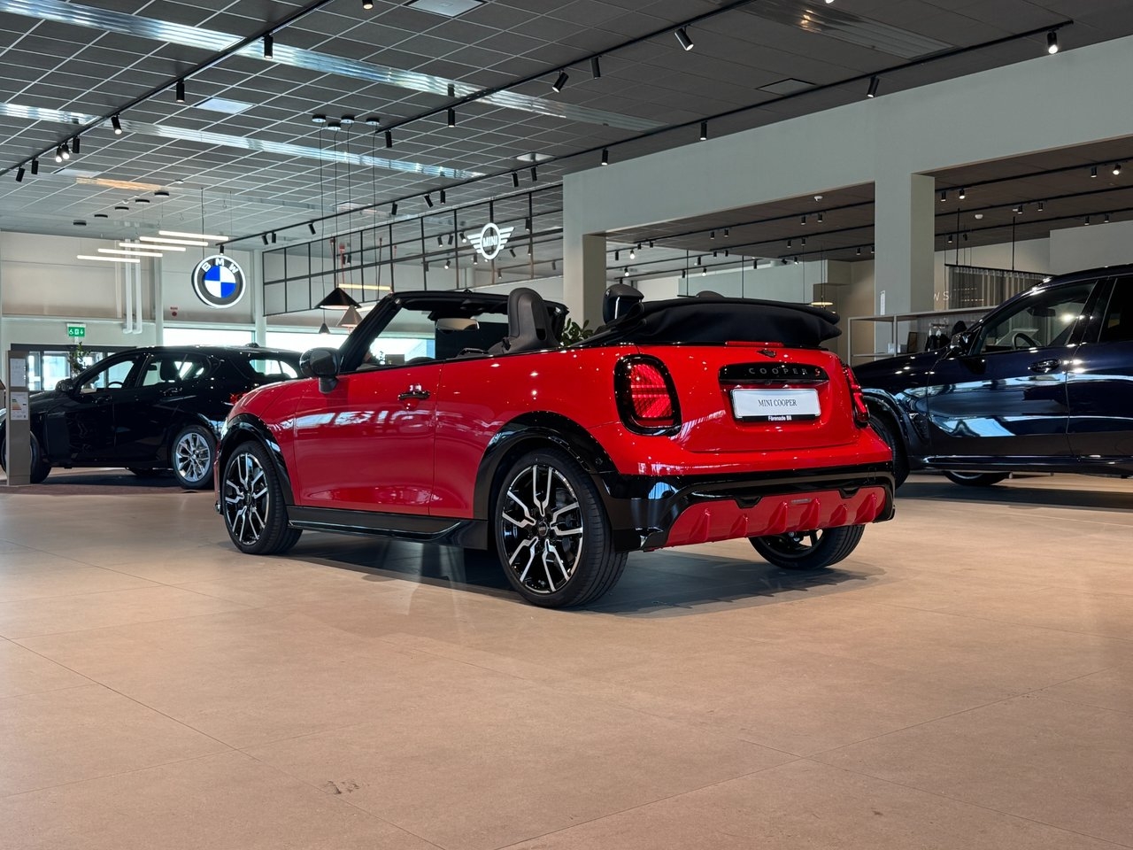MINI Cooper S S Cab JCW Trim H/K 2026, kuva 6/10