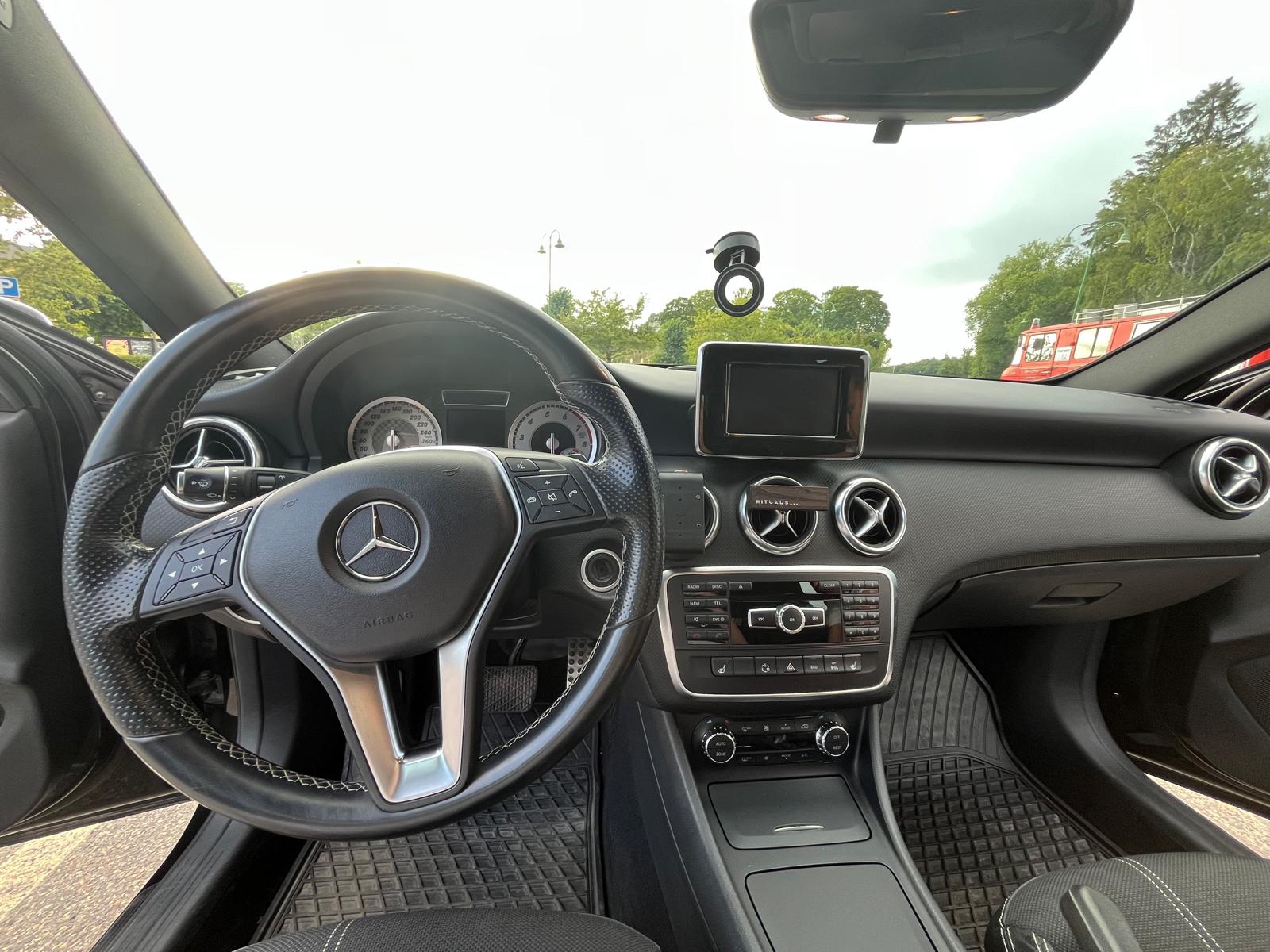 Mercedes-Benz A 180 7G-DCT 2015, bild 6/13