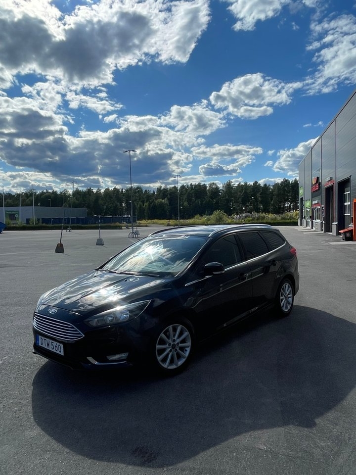 Ford Focus 2015, photo 6/16