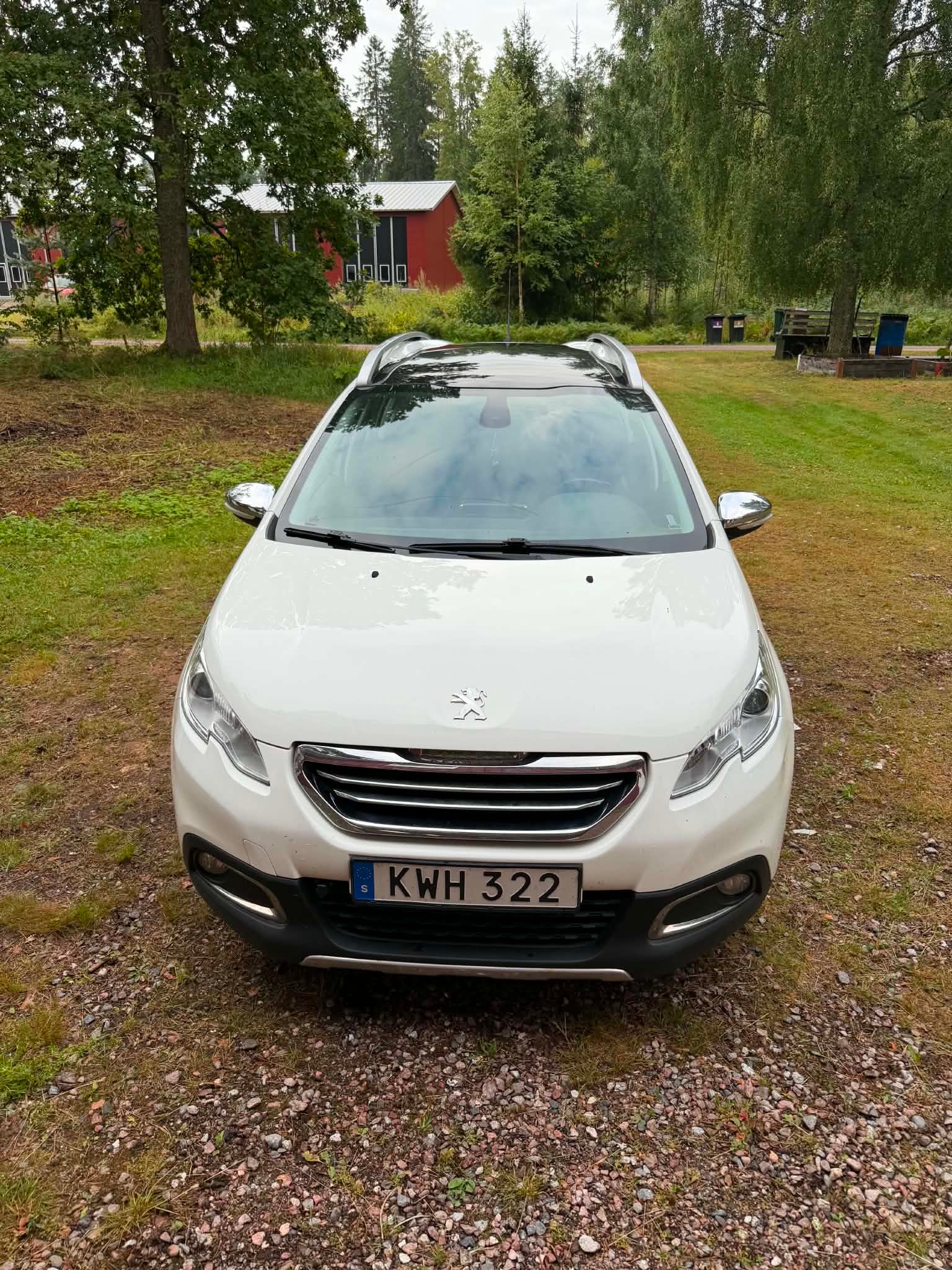 Peugeot 2008 1.2 VTi Manuell 2015, bild 2/10