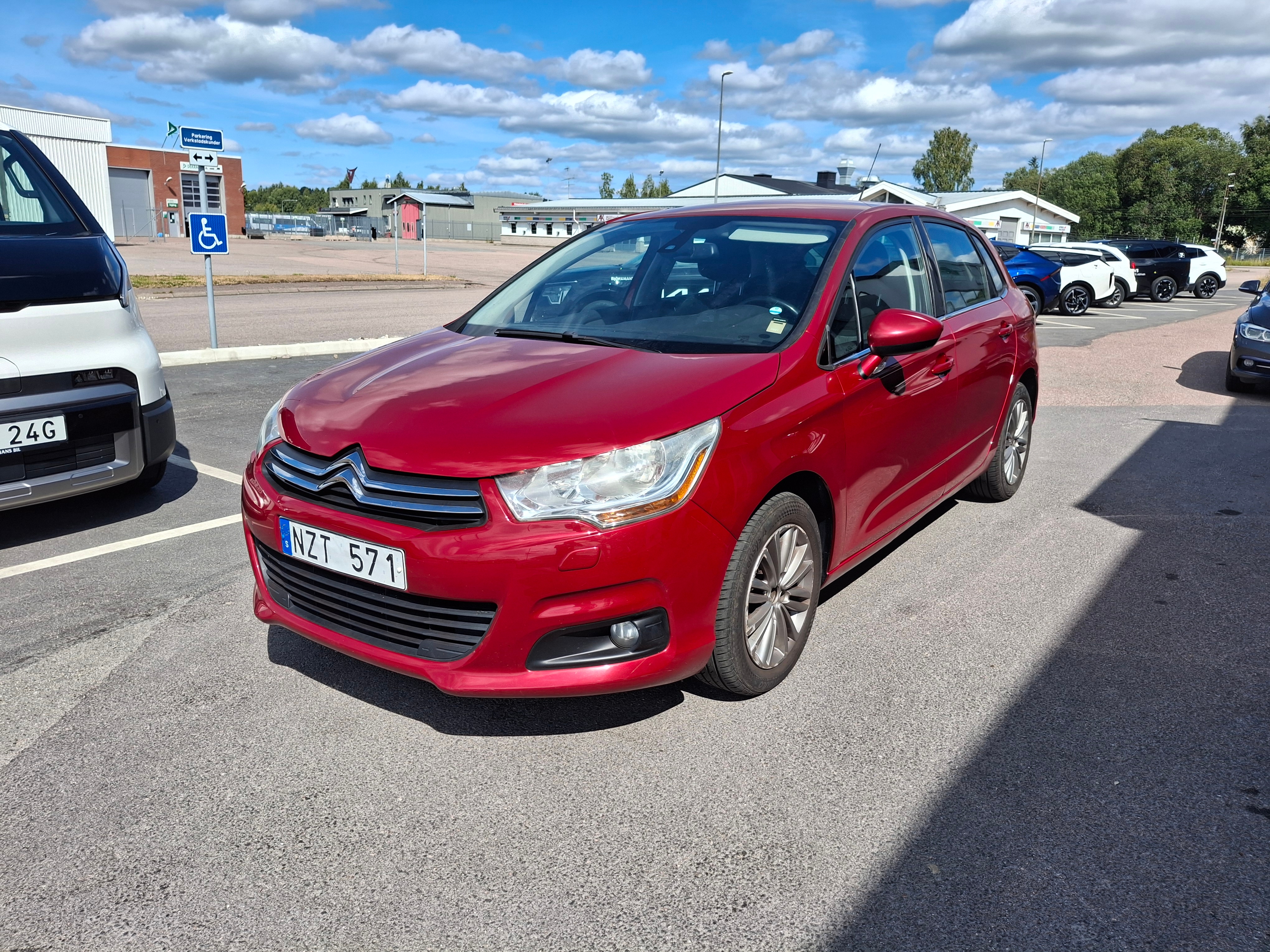 Citroen C4 2013, bild 6/7