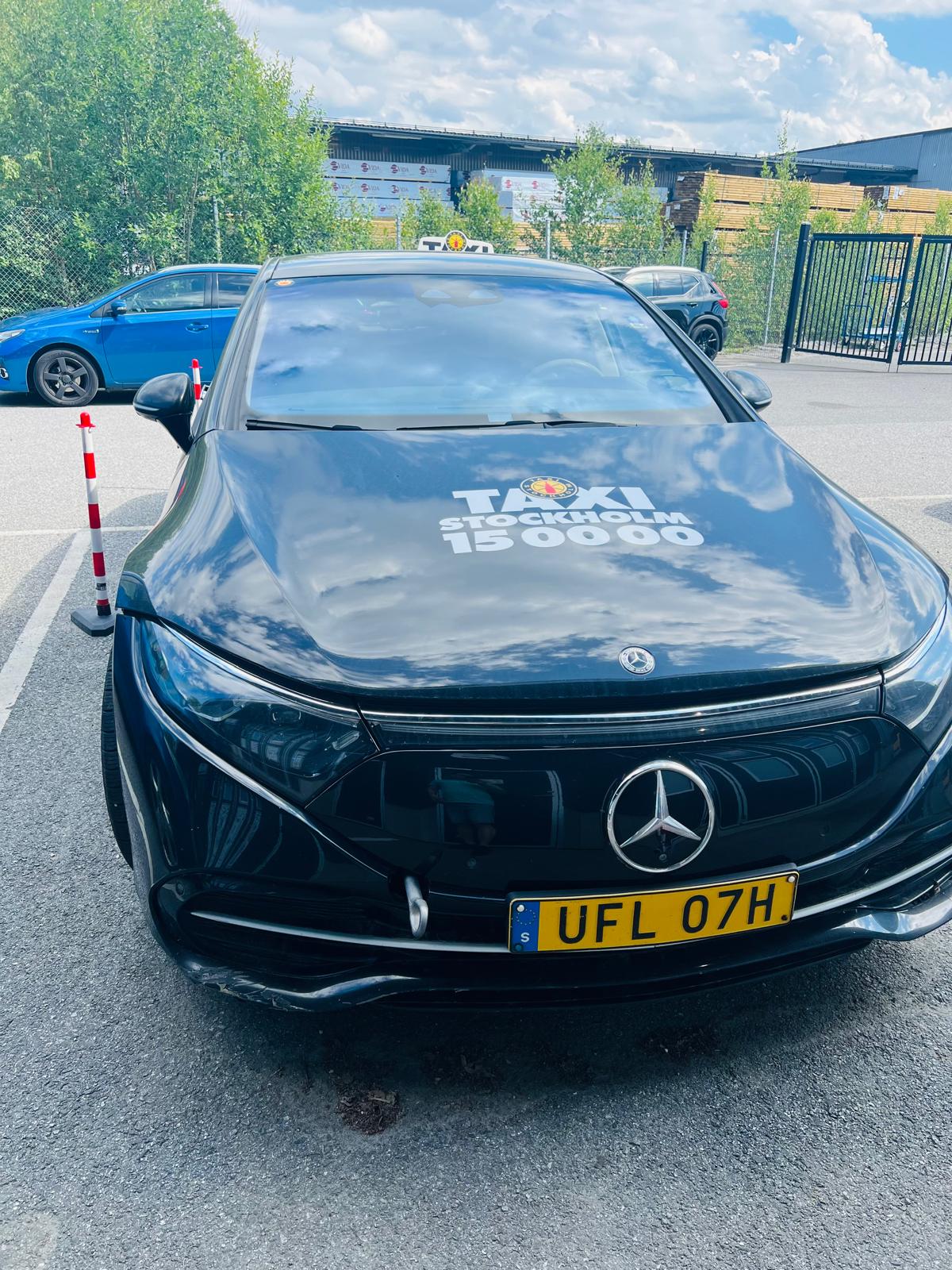 Mercedes-Benz EQS