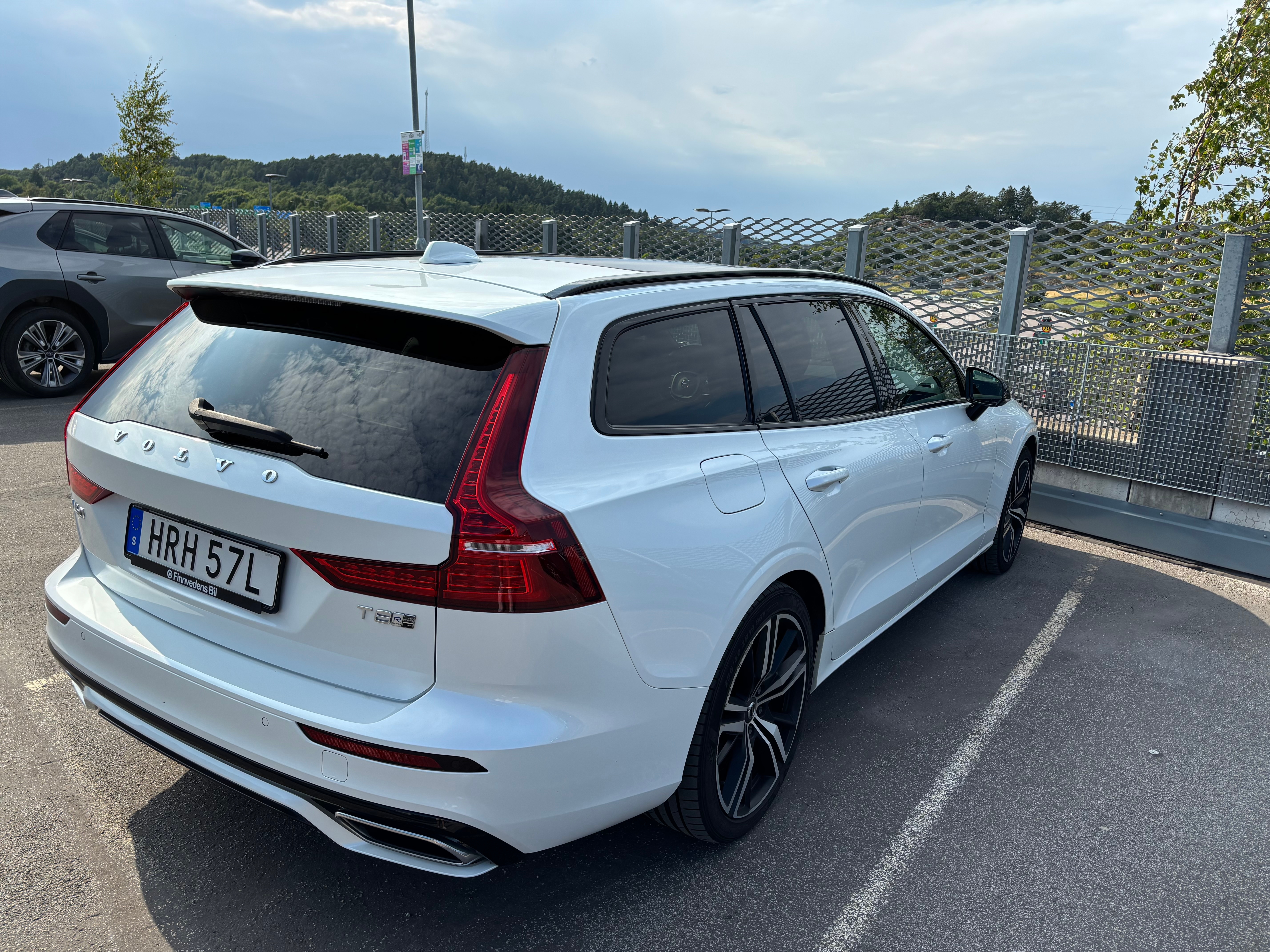 Volvo V60 T8 Twin Engine AWD Geartronic 2020, bild 8/8