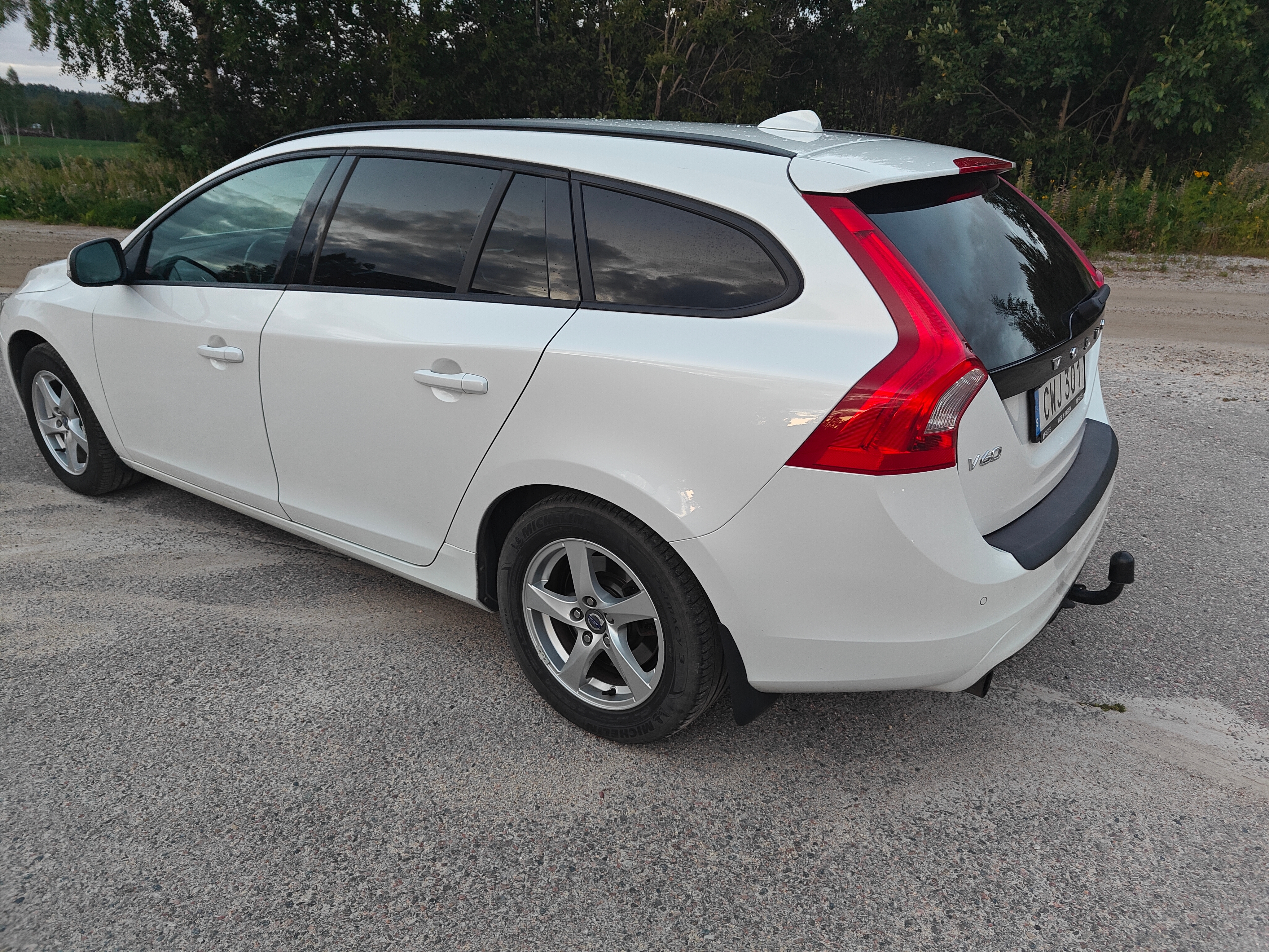 Volvo V60 2015, kuva 6/10
