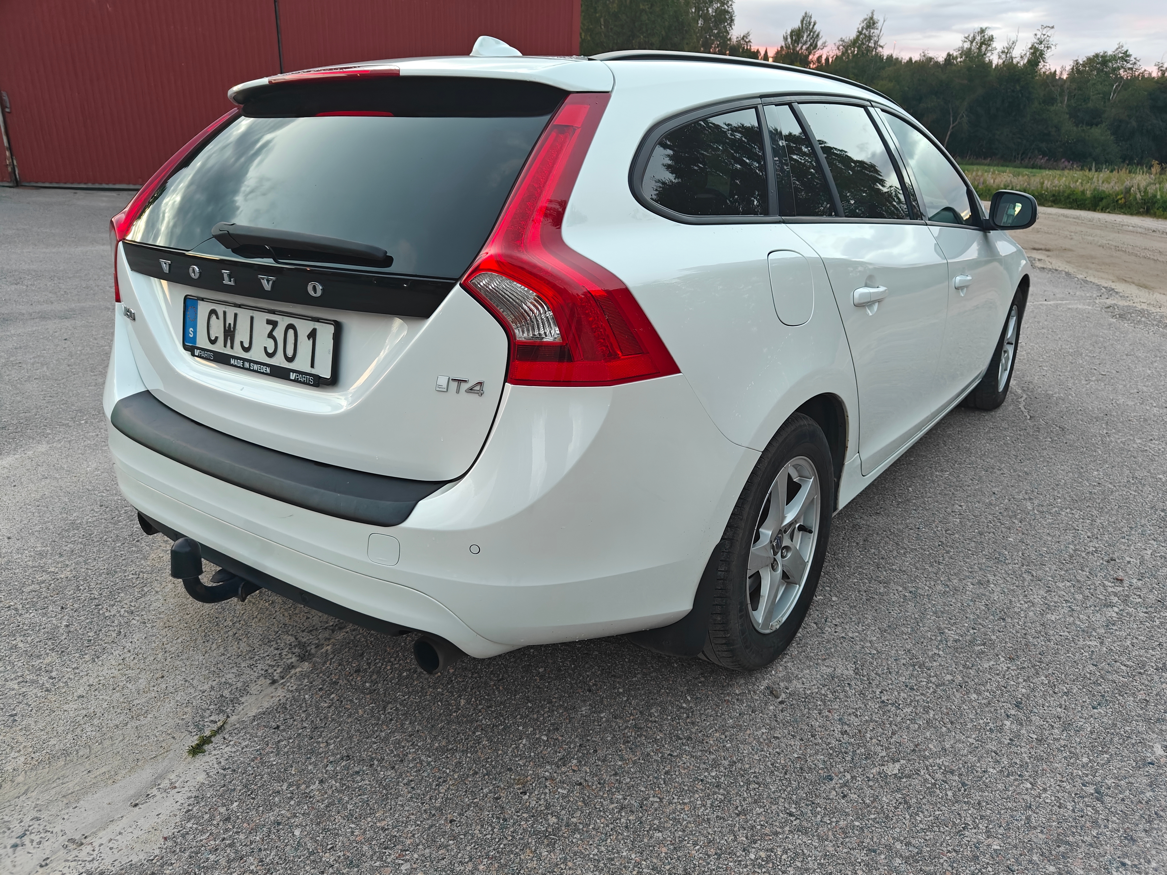 Volvo V60 2015, kuva 7/10